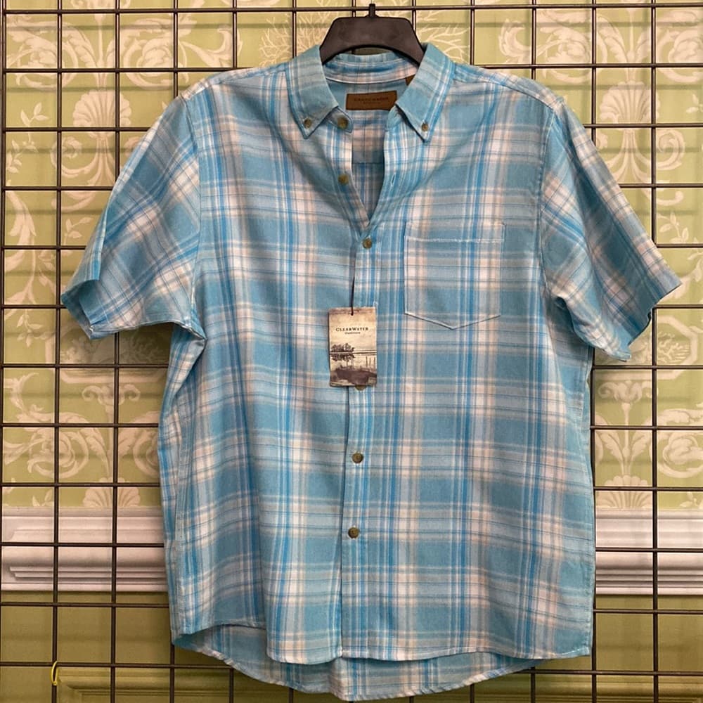 Clearwater Outfitters short sleeve button down - Thumbnail 3