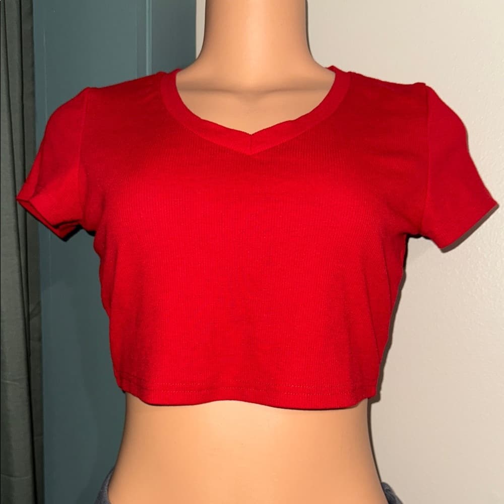 SHEIN Bold Red V-Neck Crop Top - Thumbnail 3