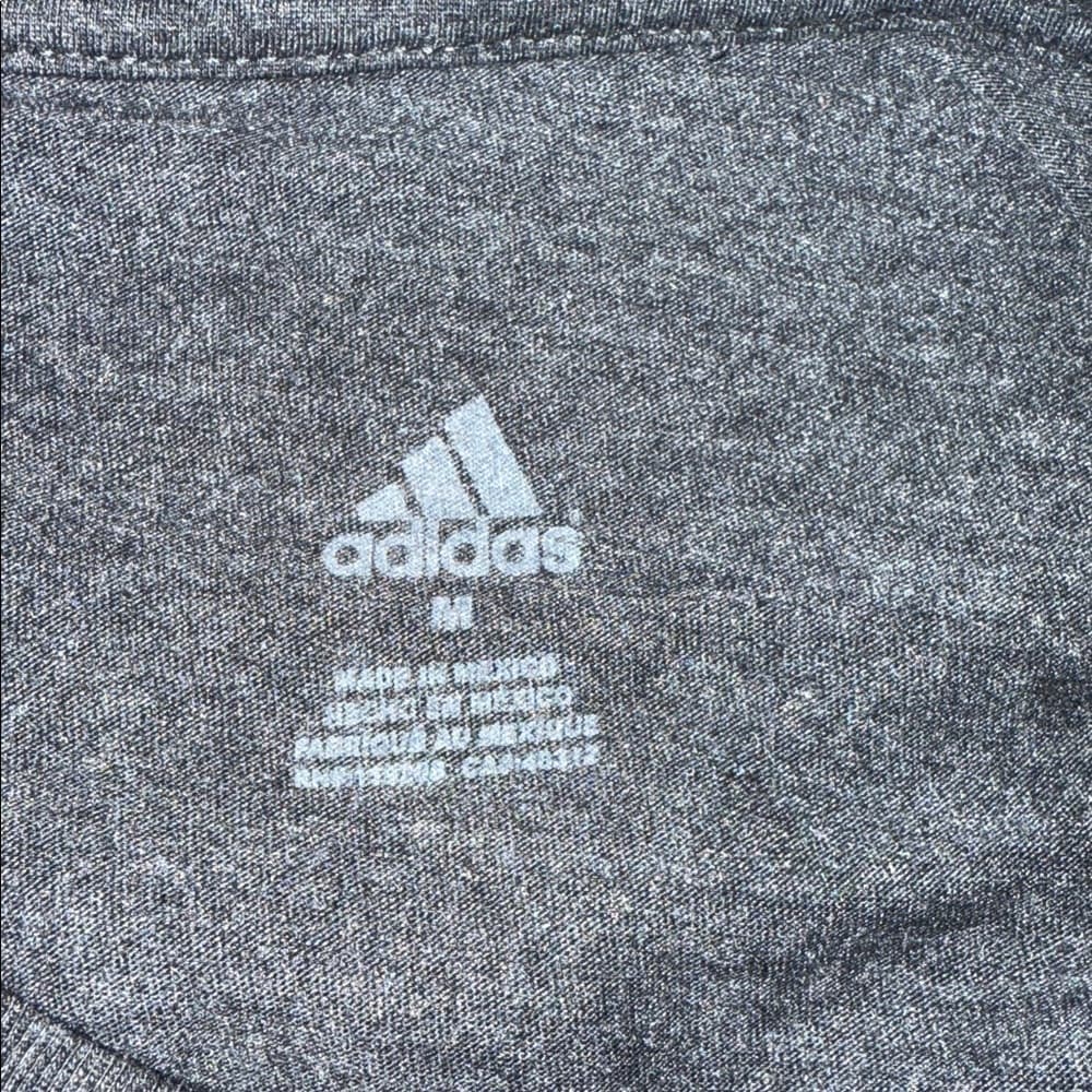 Stylish Adidas Graphic Tee - Size medium - Thumbnail 2