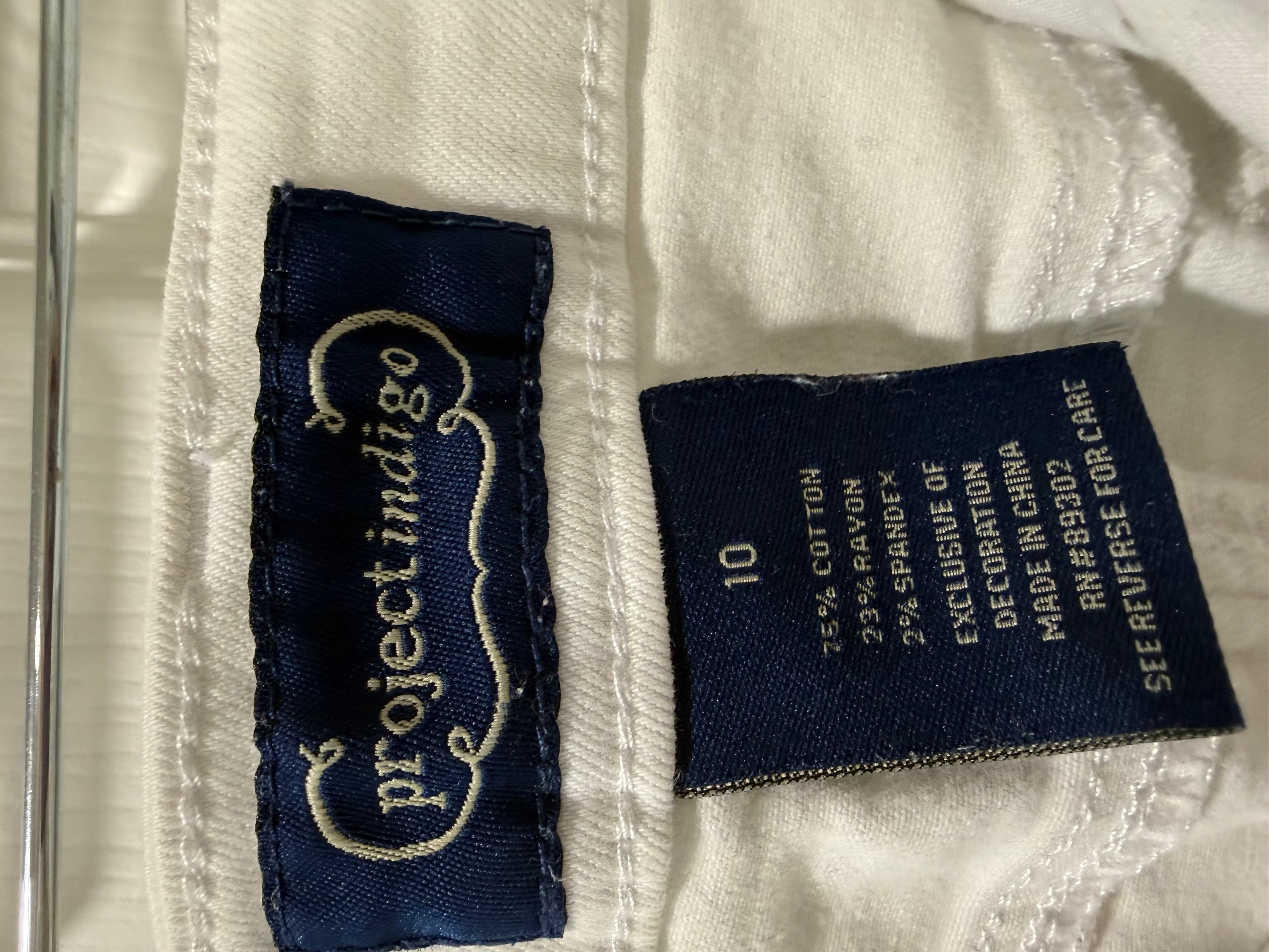 White Denim Mini Skirt with Front Zip Closure - Thumbnail 3