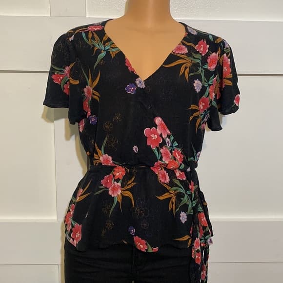 Elodie Front Wrap Blouse - Thumbnail 4