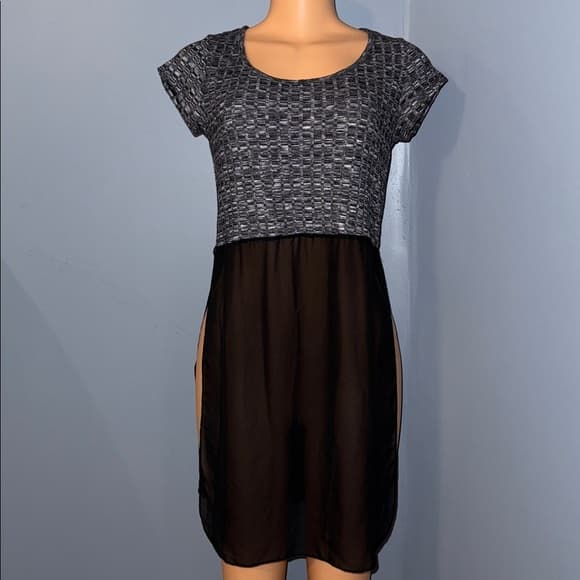 Chic Rue 21 Dress with Unique Layered Design - Size M - Thumbnail 7