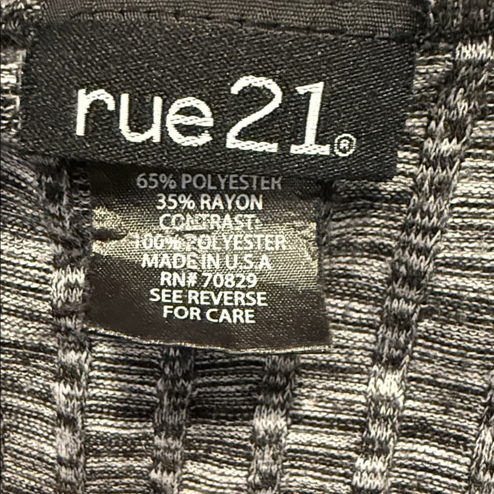 Chic Rue 21 Dress with Unique Layered Design - Size M - Thumbnail 4