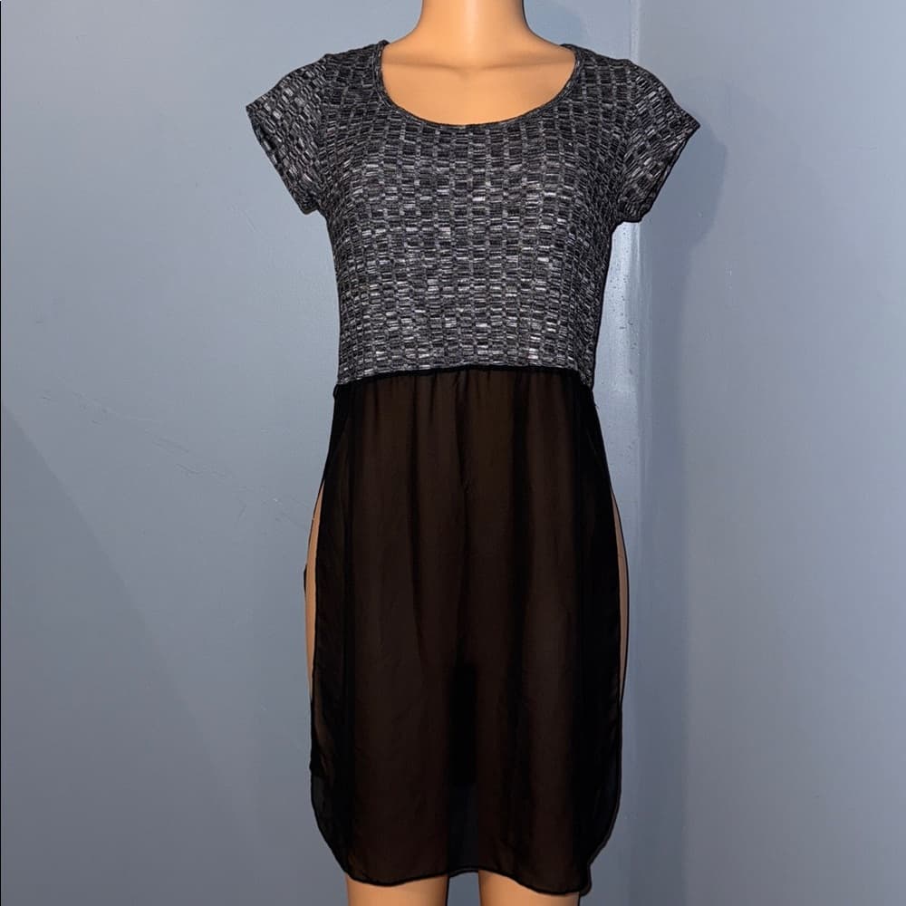 Chic Rue 21 Dress with Unique Layered Design - Size M - Thumbnail 6