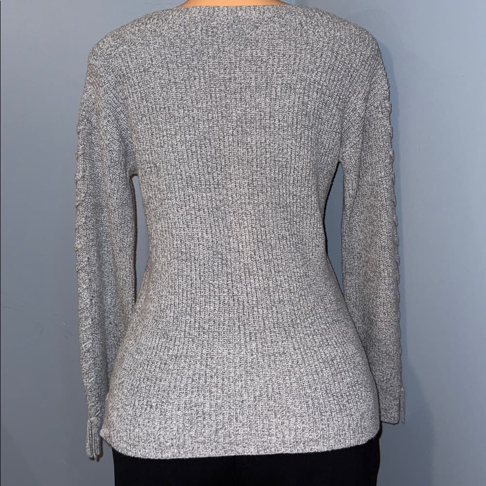 American Eagle Gray V-Neck Sweater - Size XS - Thumbnail 5