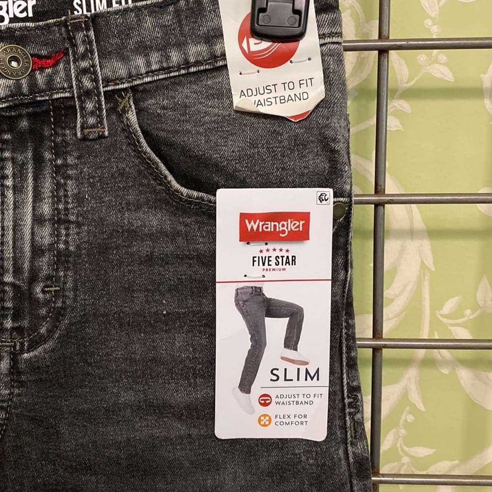 Wrangler slim fit jeans with adjustable band - Thumbnail 6