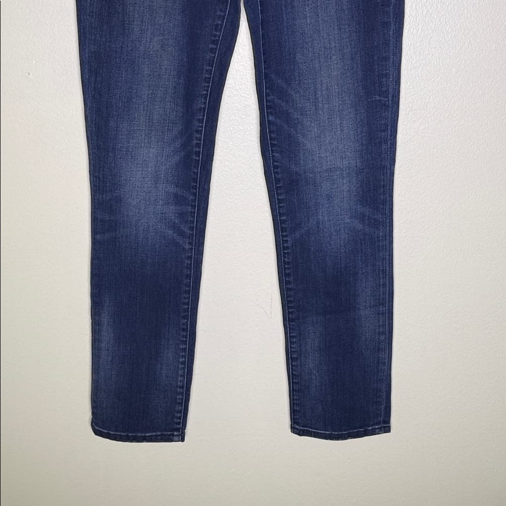 GAP Girlfriend Jeans* - Thumbnail 3