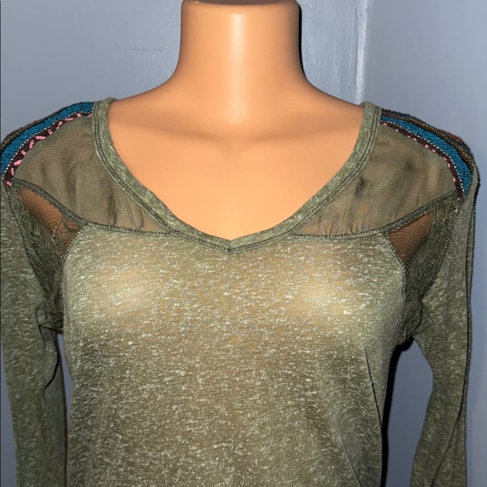 Stylish Moss Green Long Sleeve Top with Mesh and Woven Details, Size Small - Thumbnail 5