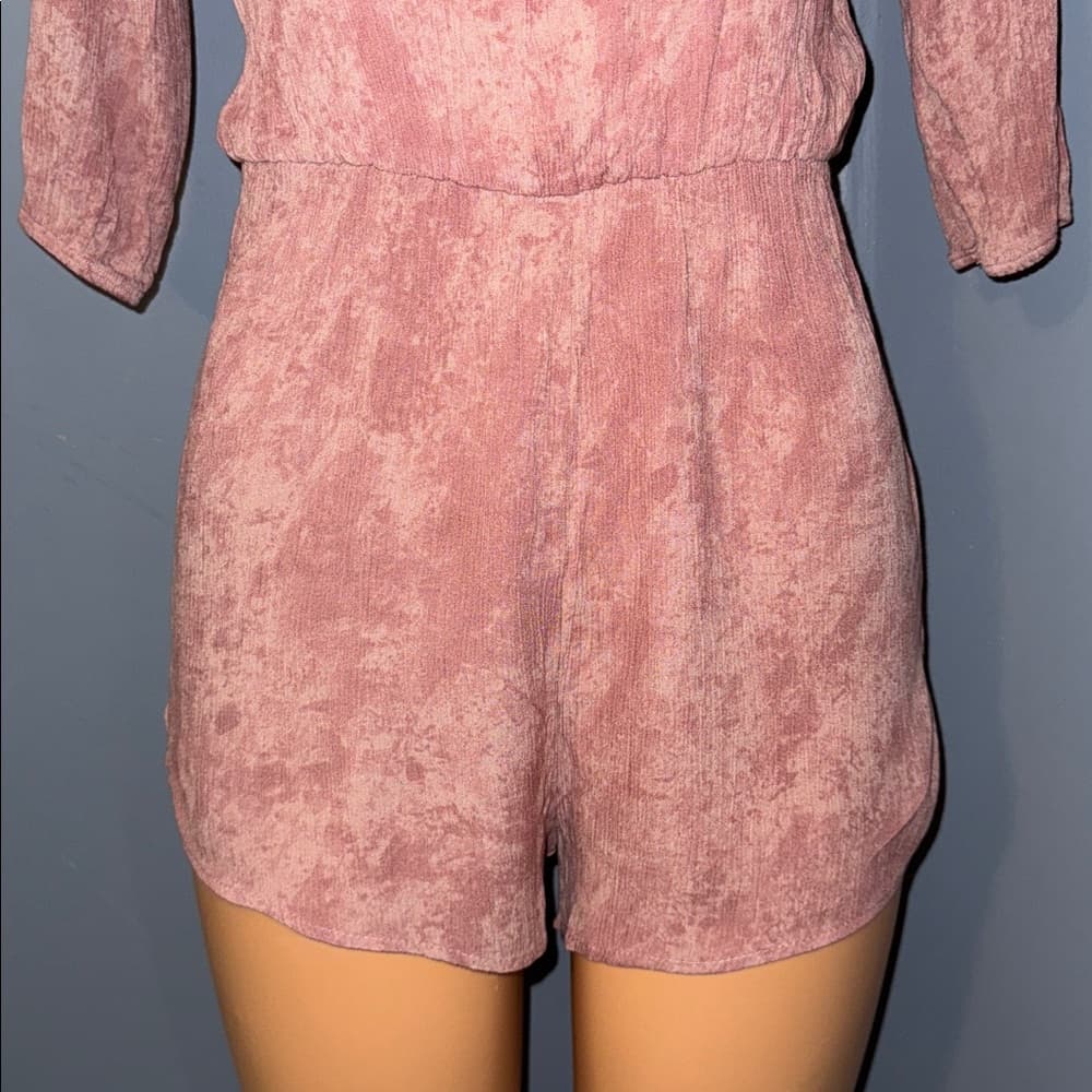 Blue Blush Mauve Romper - Size Large - Thumbnail 2