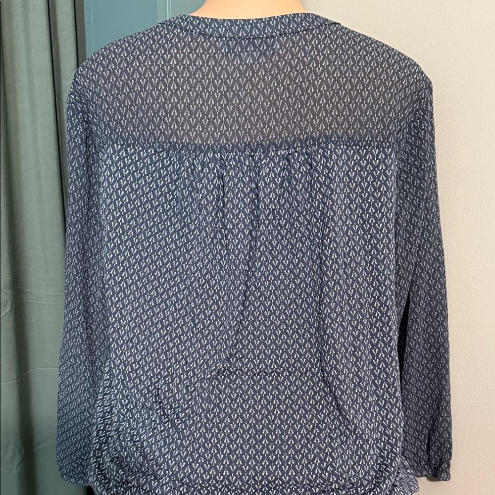 LOFT Navy and White Patterned Blouse - Thumbnail 3