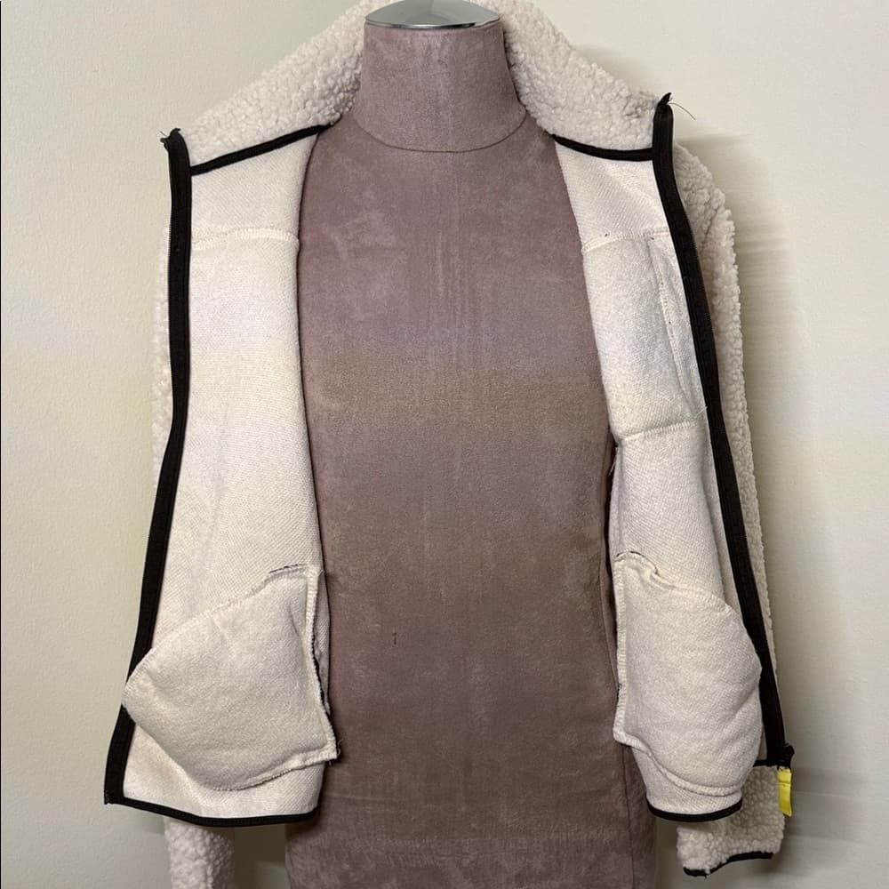 H&M Cream and Black Fleece Jacket - Thumbnail 6