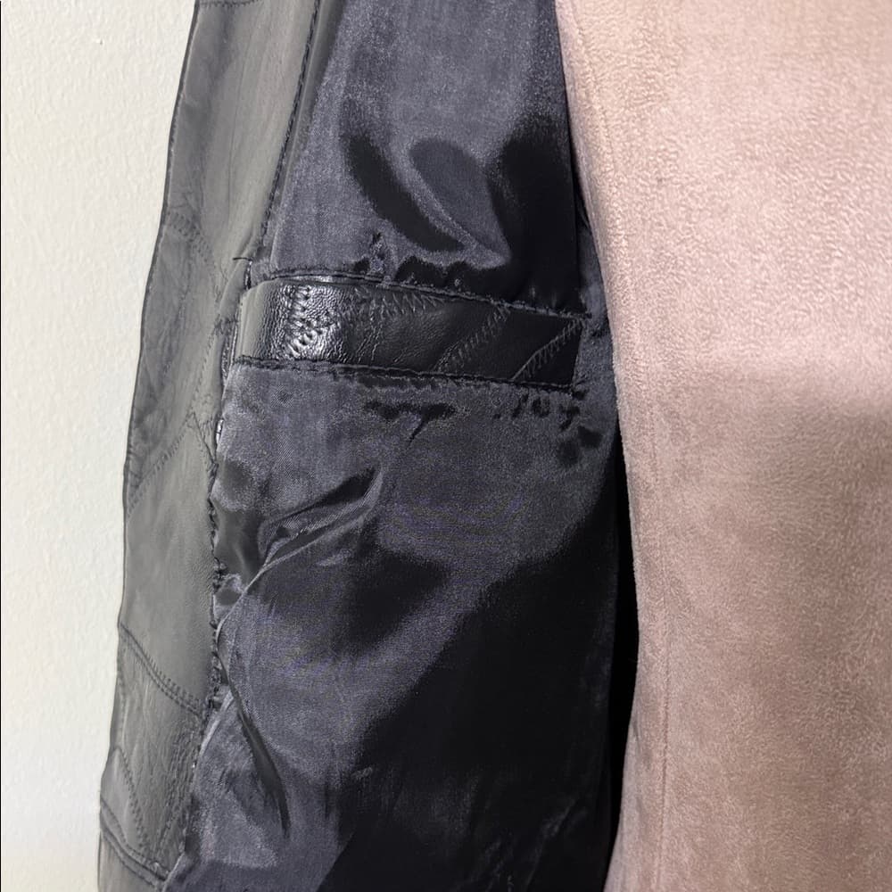 Black Leather Jacket - Thumbnail 10