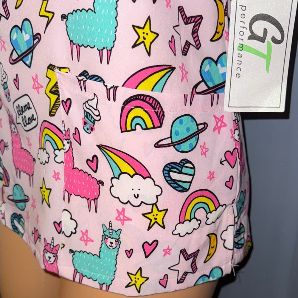 GT Performance Llama Print Scrub Top - Size Small - Thumbnail 4