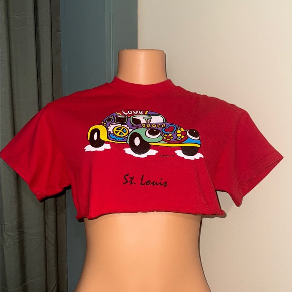 Delta Red Graphic Crop Top - Thumbnail 2