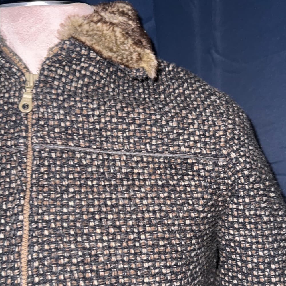 Women's Gray Tweed Jacket with Faux Fur Trim - Thumbnail 3