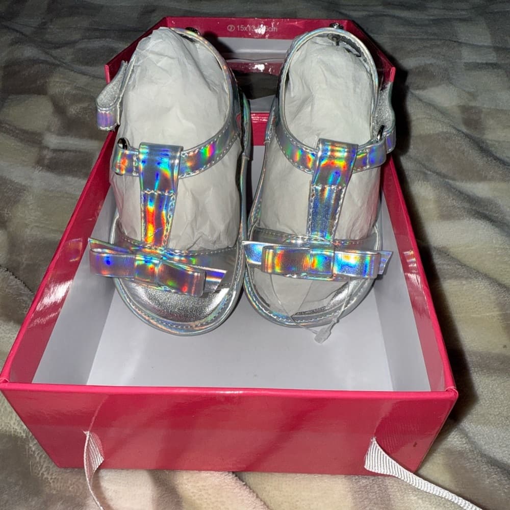 Stuart Weitzman Baby Shoes with Iridescent Accents - Thumbnail 2