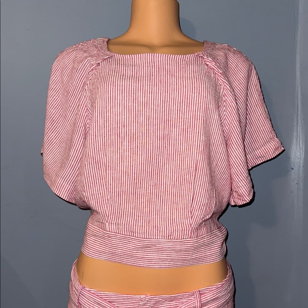 Elegant Striped Women's Matching Set - Size Large