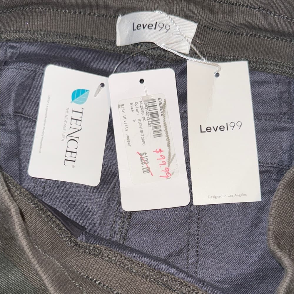 Level 99 Dark Camouflage Joggers - Size small - Thumbnail 9