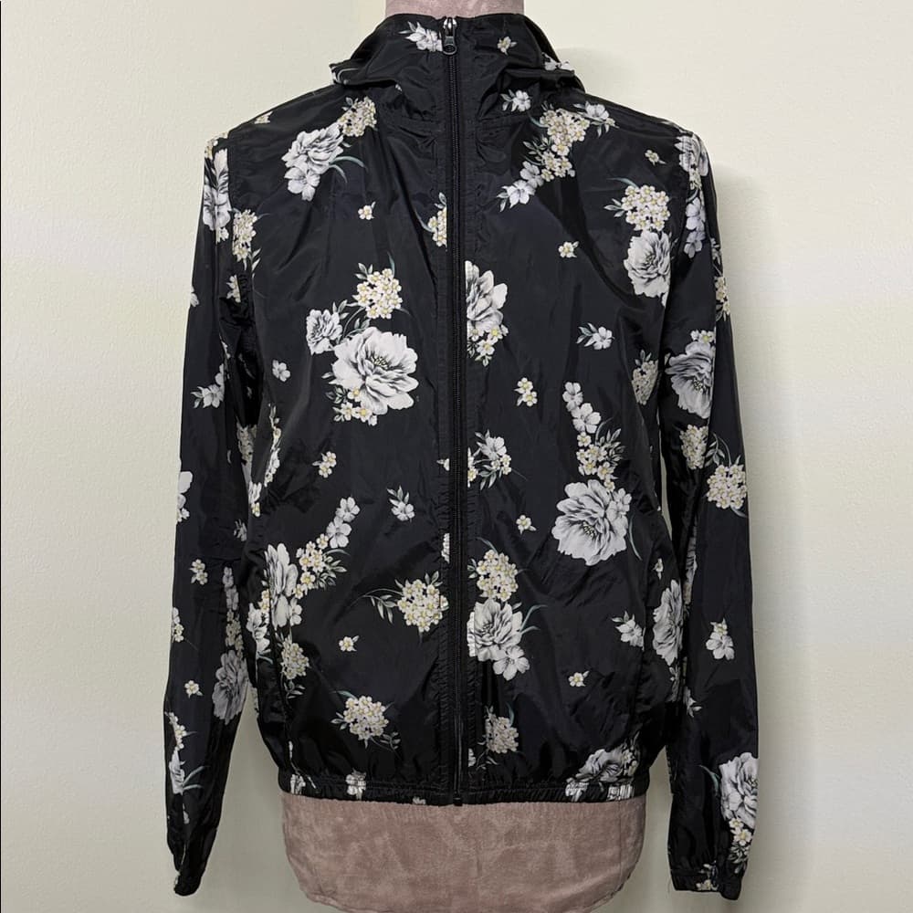 Black Floral Betsy Johnson Women's Windbreaker - Thumbnail 10