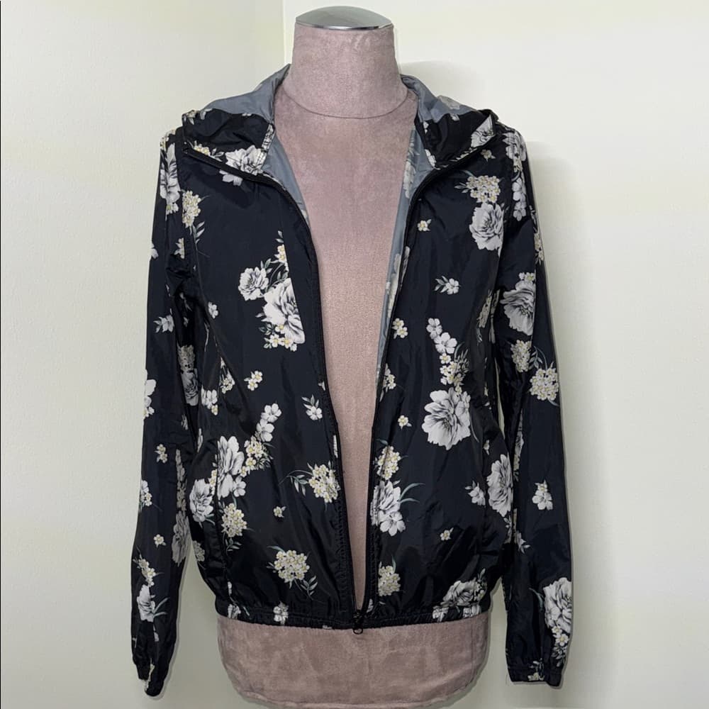 Black Floral Betsy Johnson Women's Windbreaker - Thumbnail 3