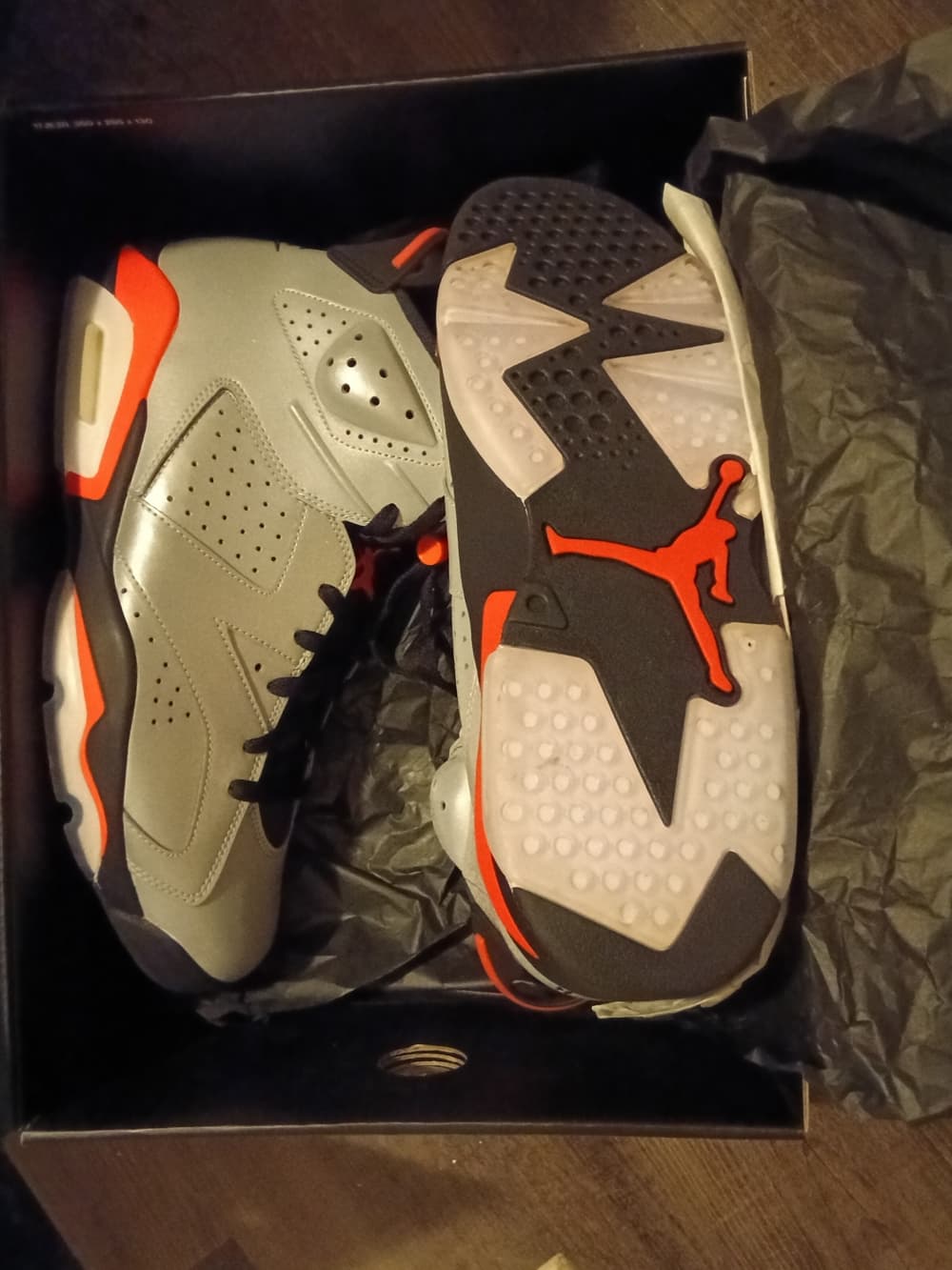Nike Black and White Men's Sneakers Box — Retro Air Jordan Style - Thumbnail 4