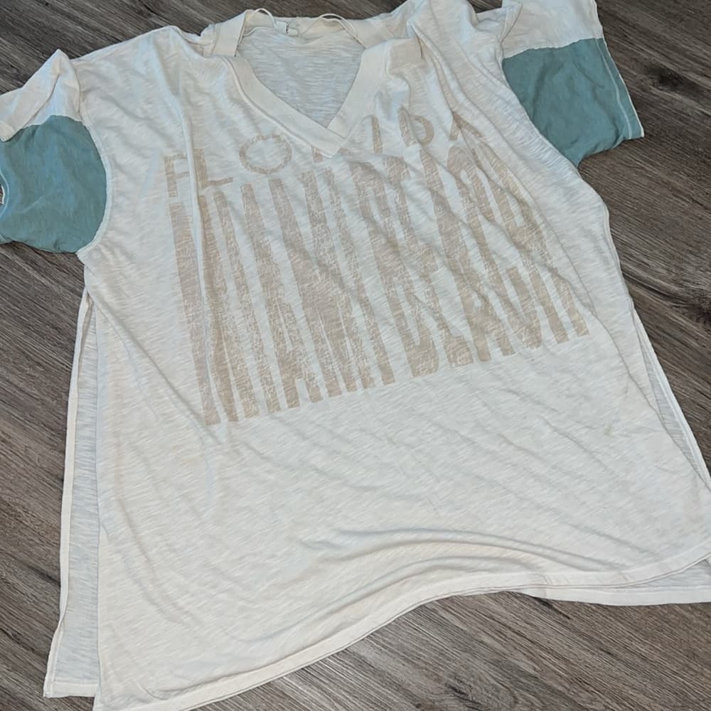 Free People Cream V-Neck Tee with Blue Sleeves we the free - Thumbnail 4