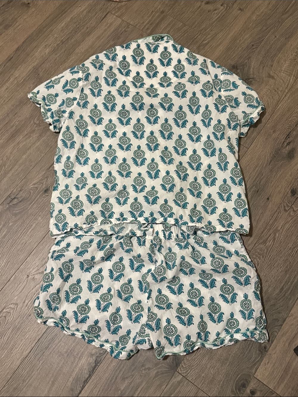 Mahogany White and Teal Floral Short Sleeve Pajama Set - Thumbnail 2