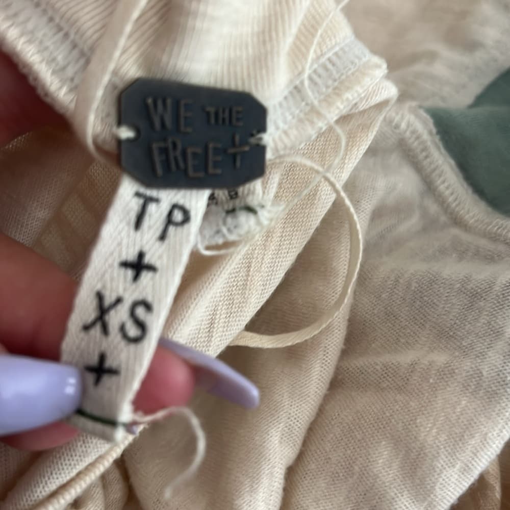 Free People Cream V-Neck Tee with Blue Sleeves we the free - Thumbnail 3