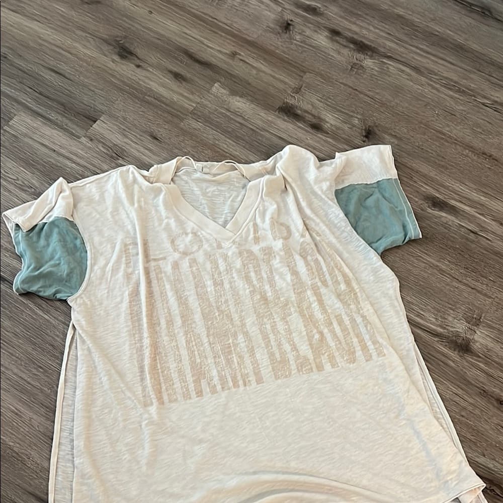 Free People Cream V-Neck Tee with Blue Sleeves we the free