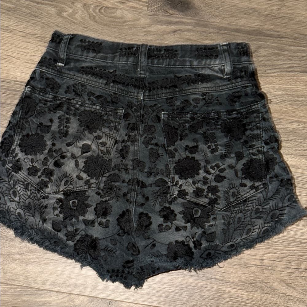 Free People Black Etienne Field Ultra High Rise Embroidered Shorts size 27