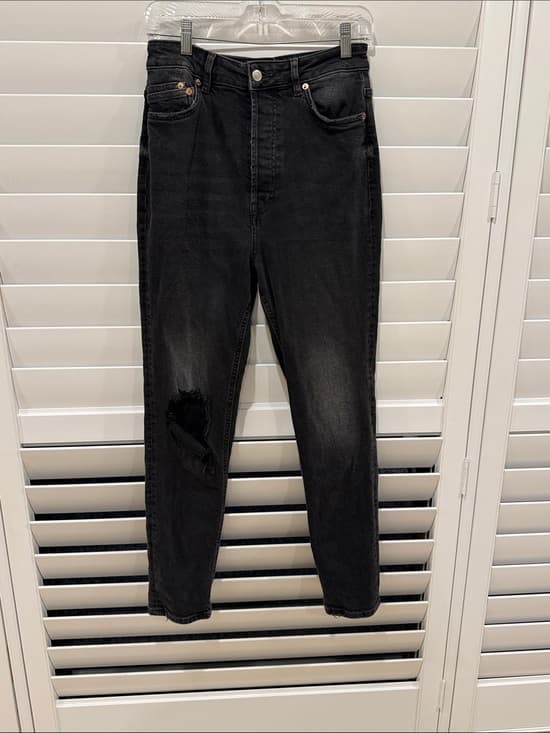 Free People High-Waist Button-Fly Jeans in Washed Black - Thumbnail 5