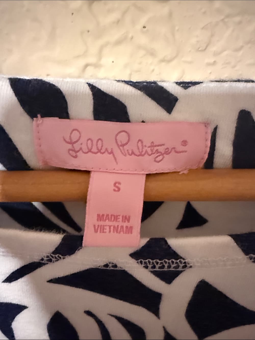 Lilly Pulitzer Navy & White Leaf-Print Shift Dress small stretch - Thumbnail 2