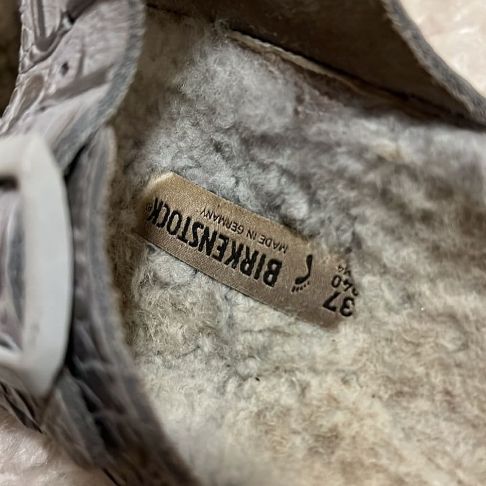 Birkenstock well worn size 37 sandals - Thumbnail 2