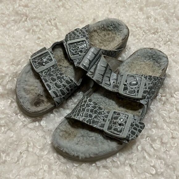 Birkenstock well worn size 37 sandals - Thumbnail 4