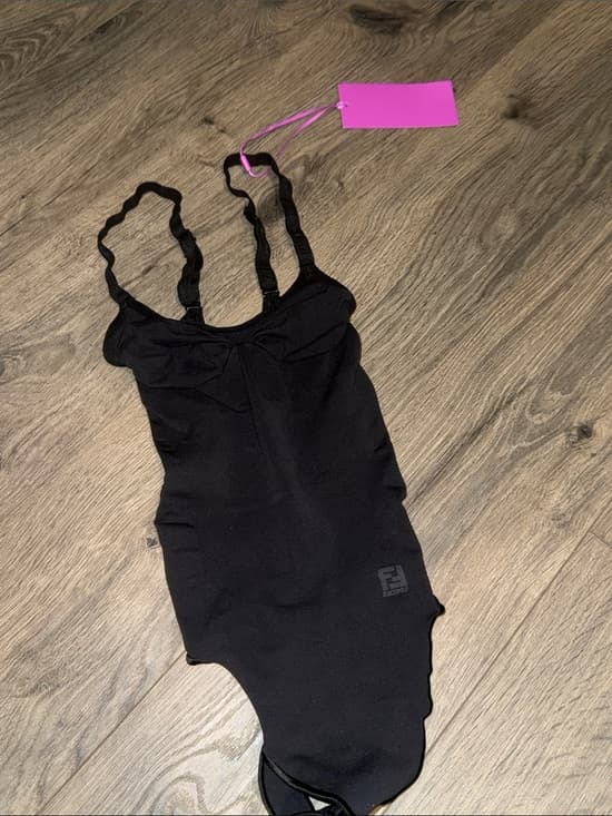 Fendi x SKIMS black shaping thong Bodysuit nwt small - Thumbnail 6