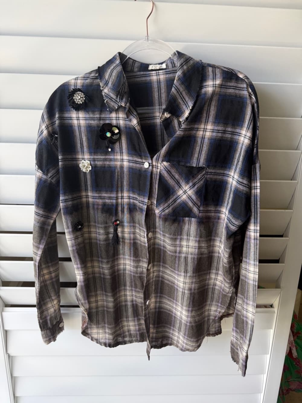POL Women's Plaid Button-Up Blouse in Navy, Gray and Cream - Thumbnail 5