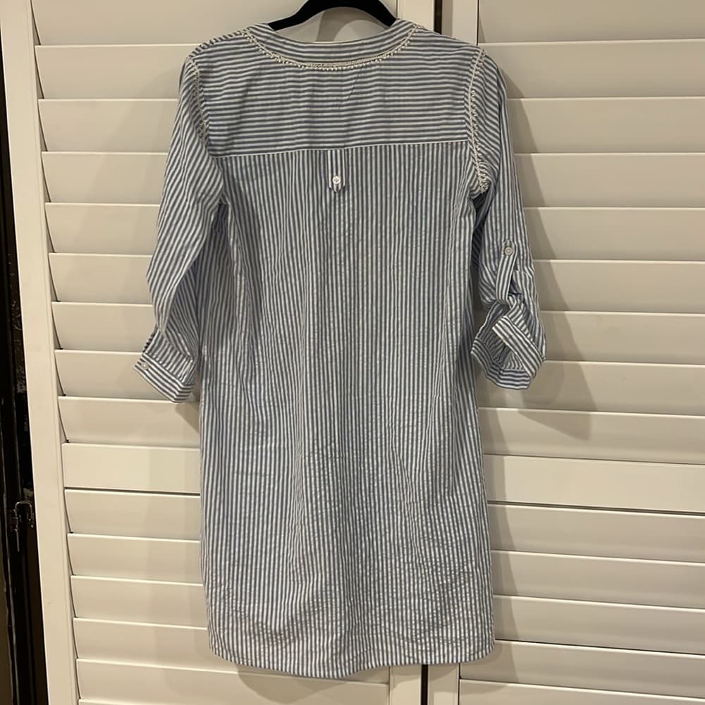 Madison Matthews Blue and White Embroidered Long Sleeve Dress size small - Thumbnail 2