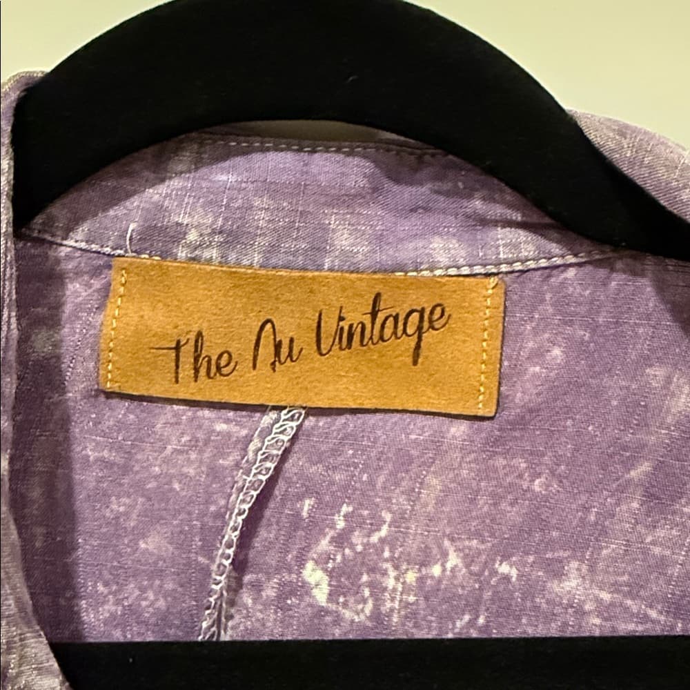 The Nu Vintage Purple Button-Front Twist-Knot Shirt
