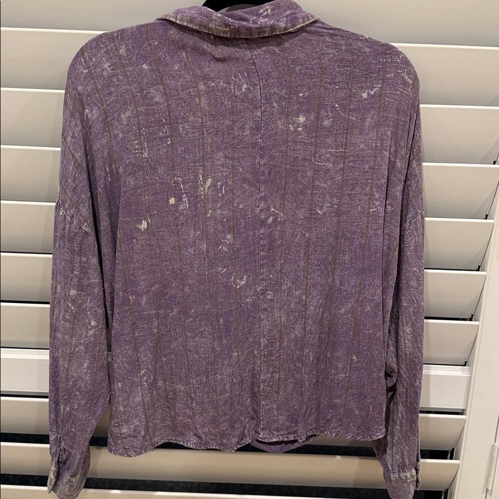 The Nu Vintage Purple Button-Front Twist-Knot Shirt - Thumbnail 3