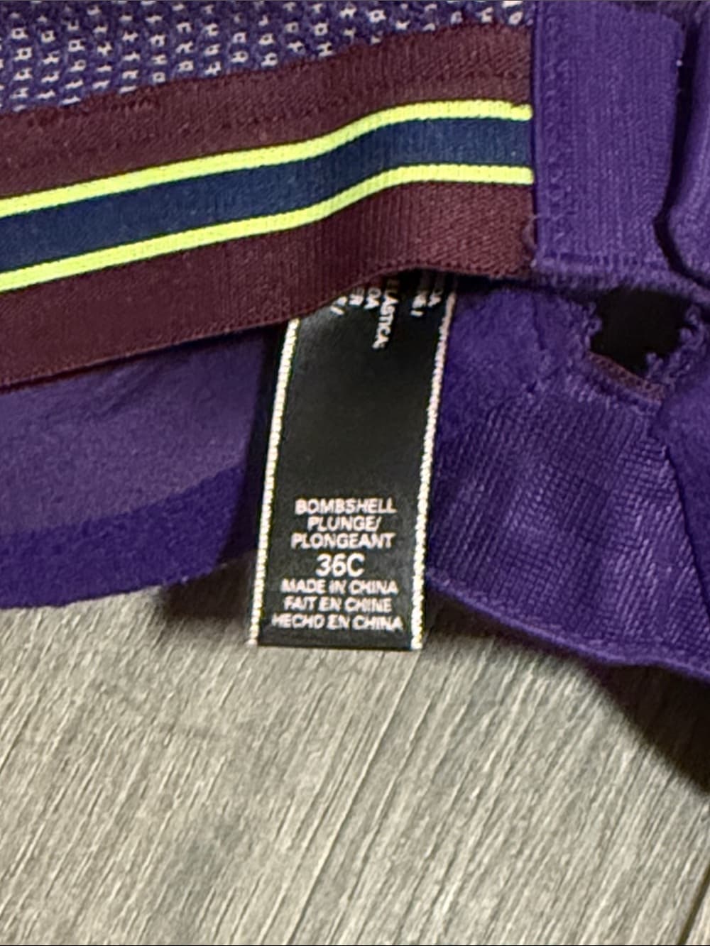 VS bombshell plunge Purple Lace Push-Up Bra with Striped Band 36C - Thumbnail 3