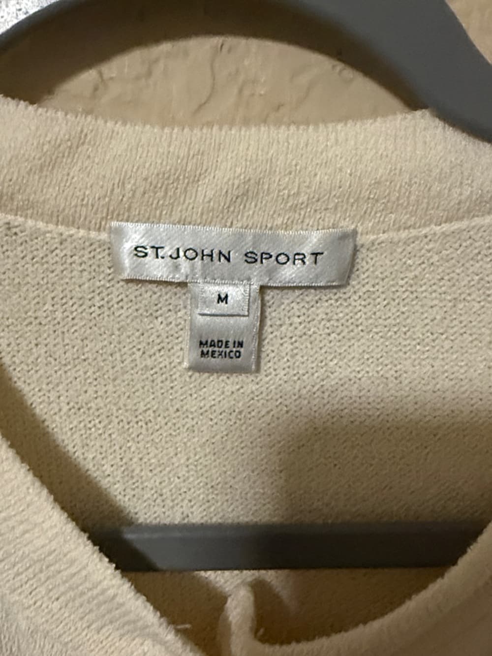 St. john Cream Crewneck Button Cardigan Sweater size medium