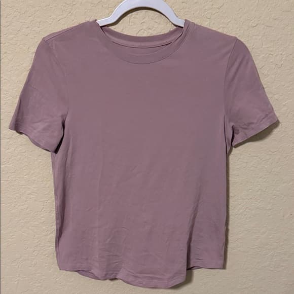 Lululemon Classic Mauve Women's T-Shirt small 17" across - Thumbnail 3