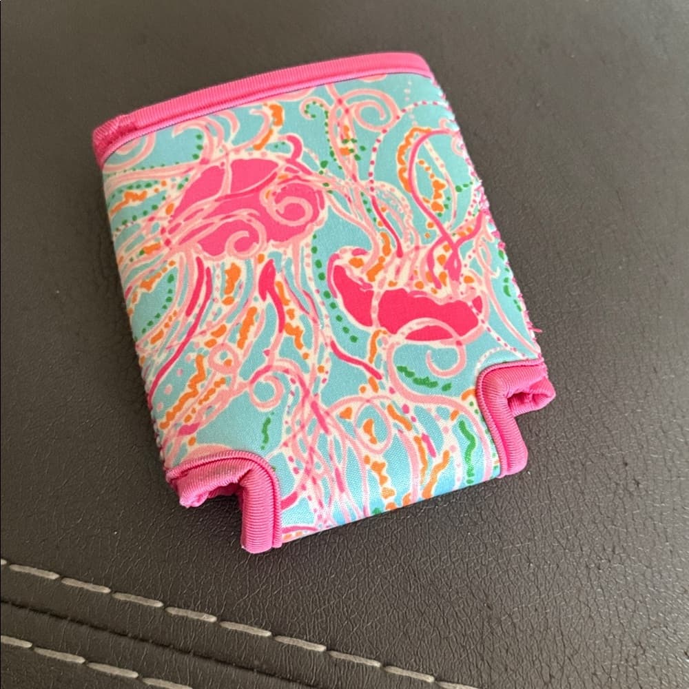 Lilly Pulitzer Pink and Aqua Drink Sleeve