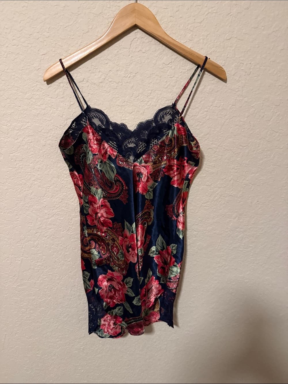 Vintage VS Floral Lace-Trim Navy Satin Cami gown - Thumbnail 3