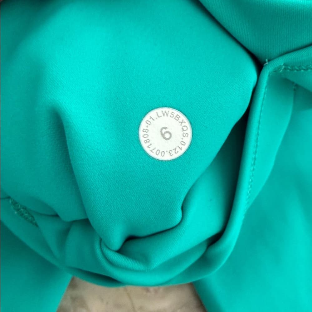 Lululemon Teal Athletic Leggings cropped size 6 - Thumbnail 2