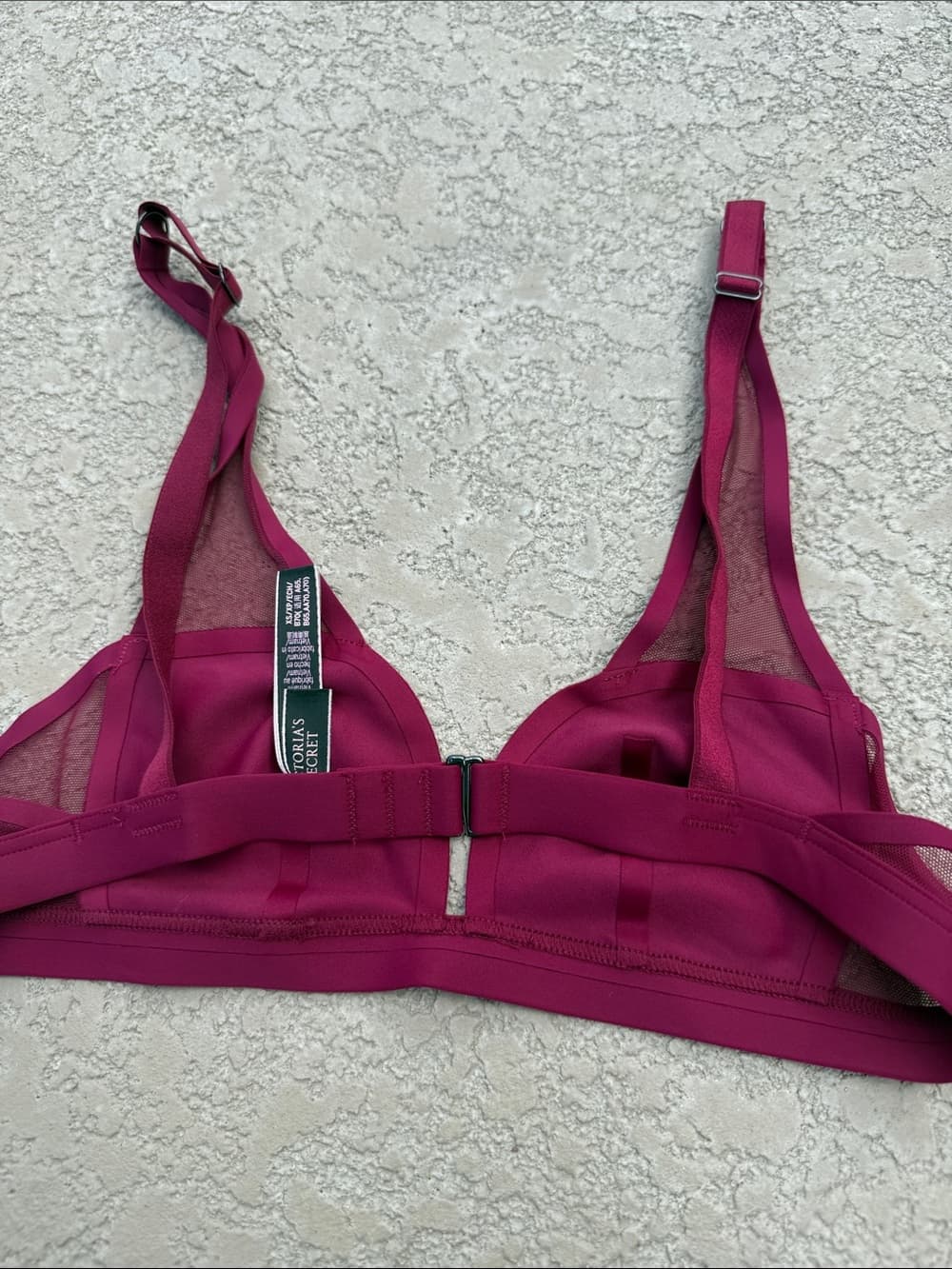 Victoria's Secret Berry Wireless Bralette