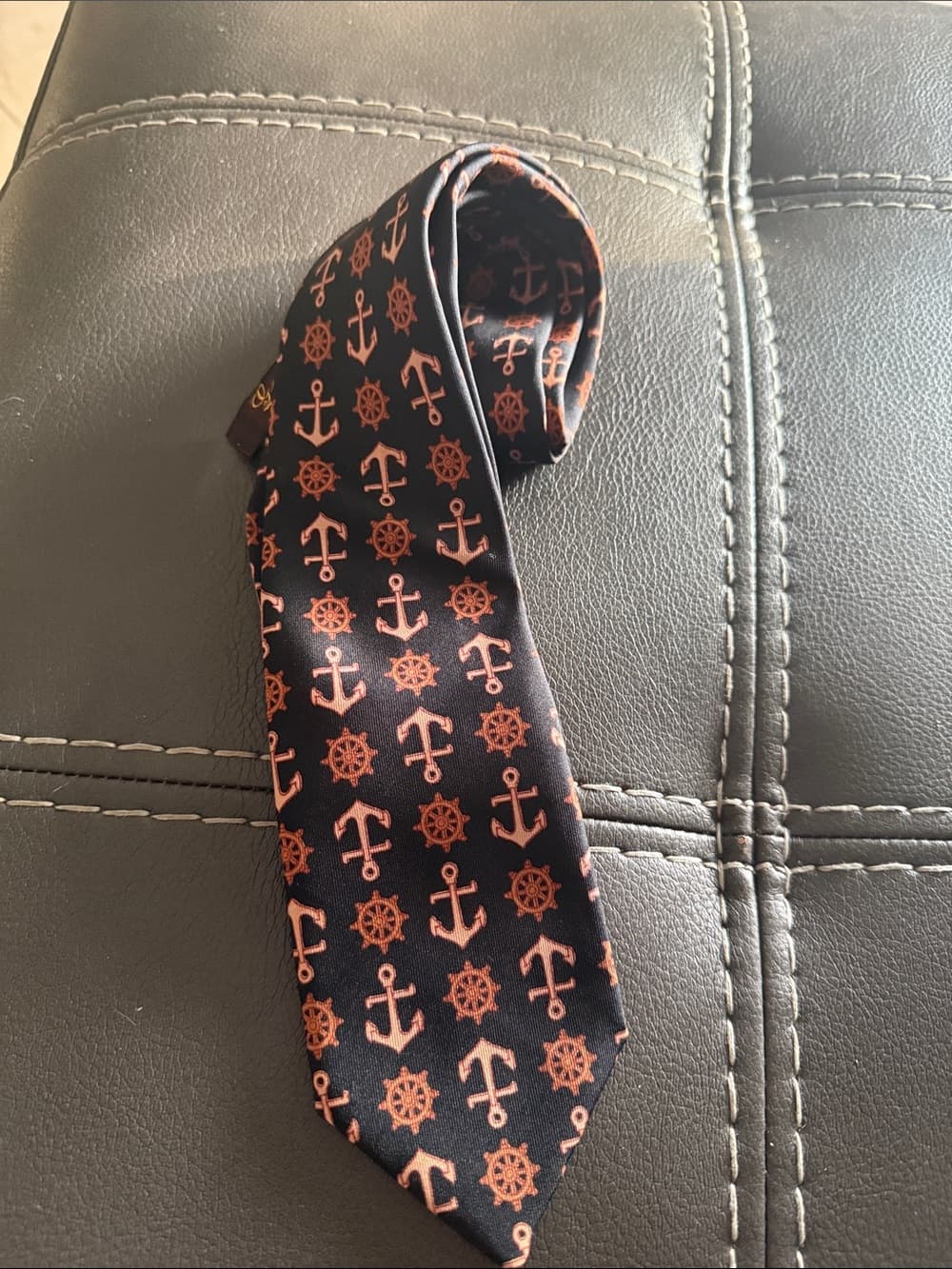 Gucci Black Tie with Orange Anchor & Wheel Motif vintage gem - Thumbnail 3