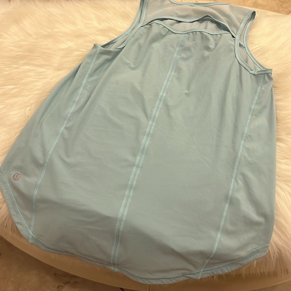Lululemon Athletica tank size 2