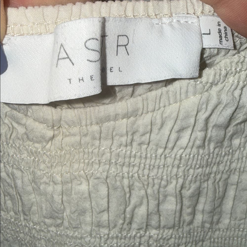 ASTR the label Cream Smocked Tiered Dress - Thumbnail 3