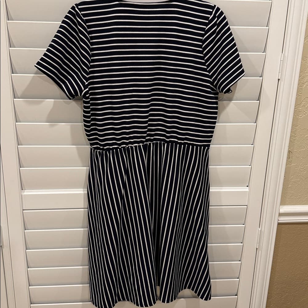 Draper James Navy and White Striped Short Sleeve Midi Dress - Thumbnail 2